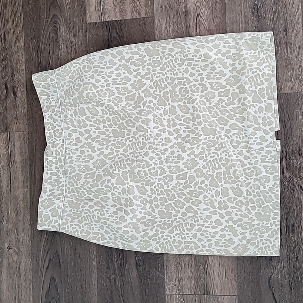 Antonio Melani cream colored  animal print skirt